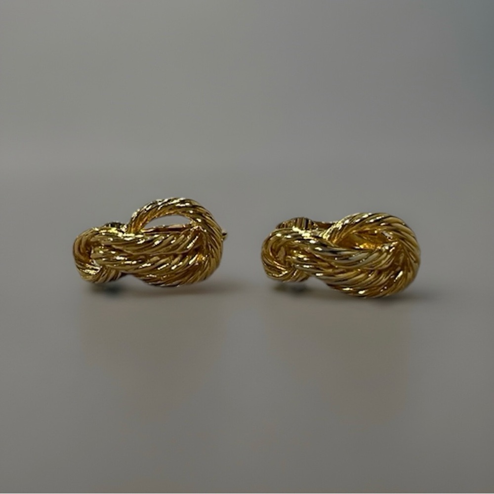 Vintage Sarah Coventry Clip-on Earrings